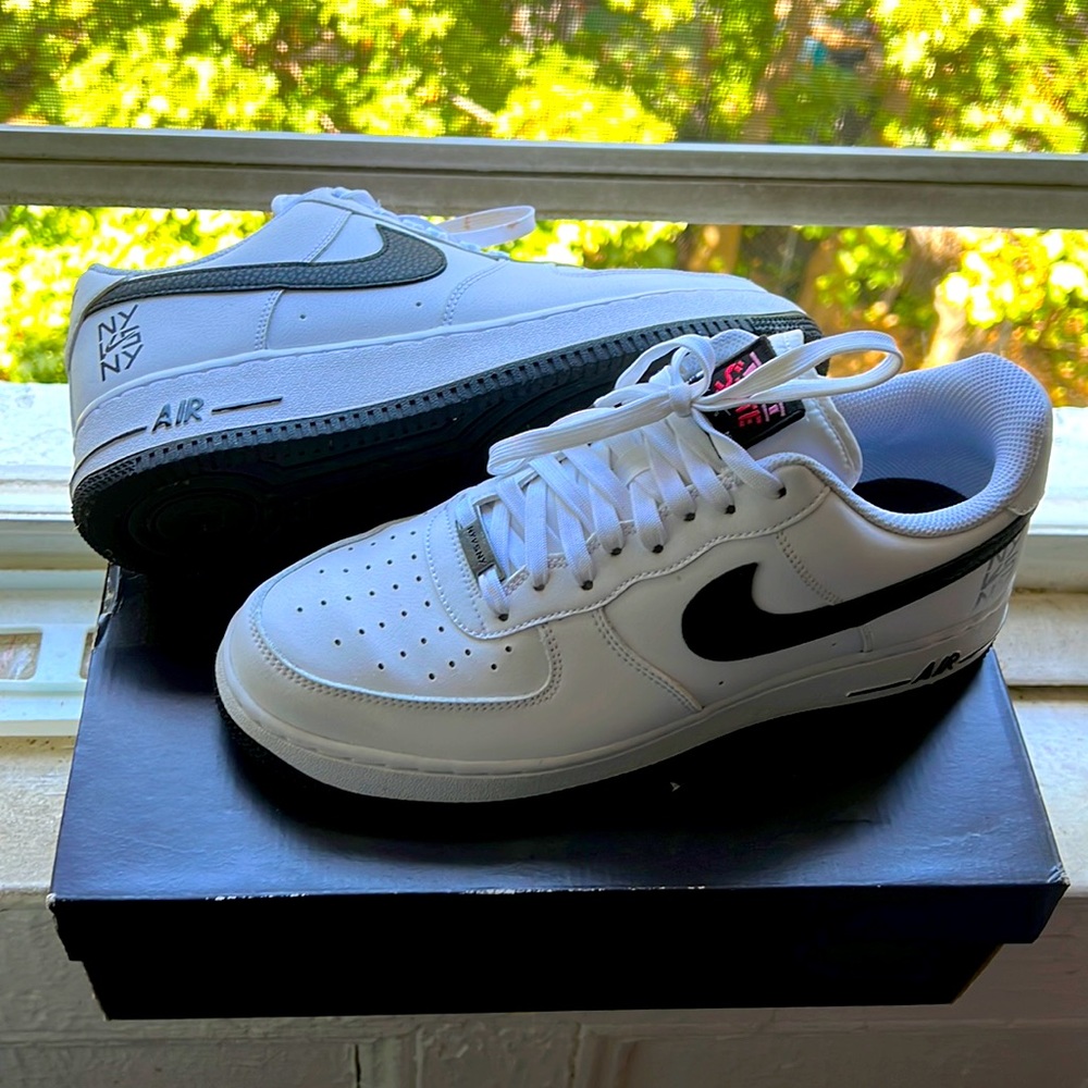 2020 Ny V.S Ny Air Force 1 size 9.5